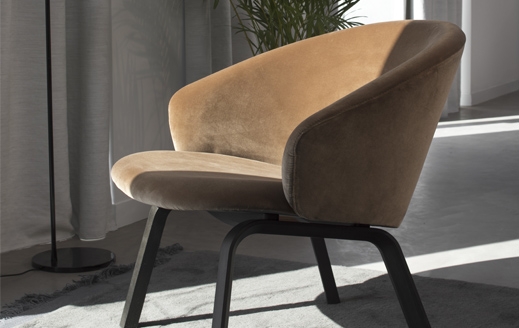 Arco Close Lounge Gudmundur Ludvik eetkamerstoel fauteuil tafel opmaatgemaakt design duurzaam vanderlindeinterieur